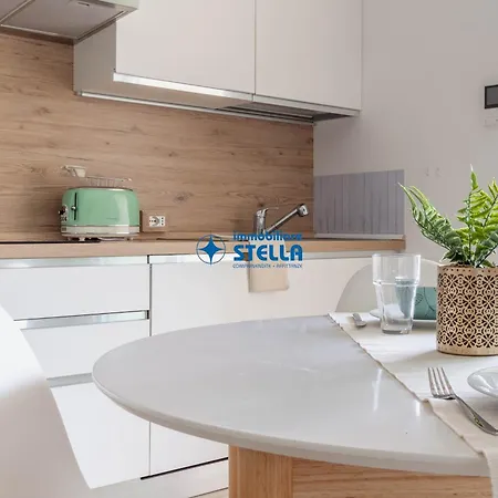 Wave Island مكان تخييم